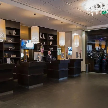 Hotel Der Valk Brussels Airport 4*